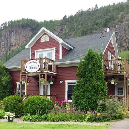 B&B Les Deux Pignons Petit-Saguenay Екстер'єр фото