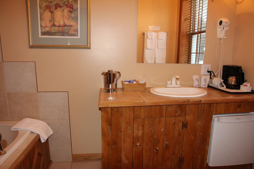 B&B Les Deux Pignons Petit-Saguenay Екстер'єр фото