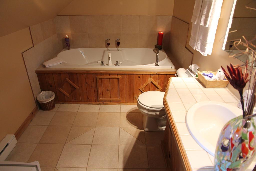 B&B Les Deux Pignons Petit-Saguenay Номер фото