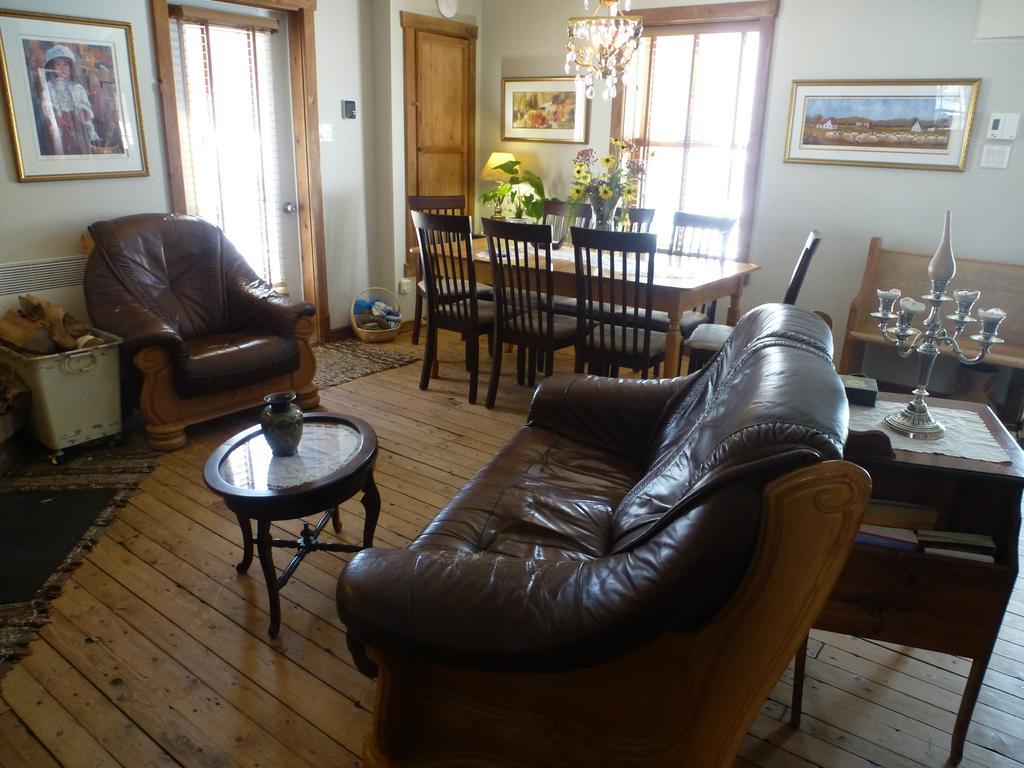 B&B Les Deux Pignons Petit-Saguenay Екстер'єр фото