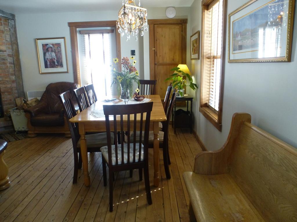 B&B Les Deux Pignons Petit-Saguenay Екстер'єр фото