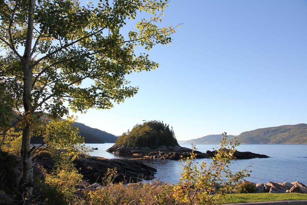 B&B Les Deux Pignons Petit-Saguenay Екстер'єр фото