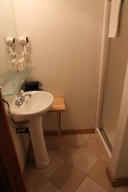 B&B Les Deux Pignons Petit-Saguenay Екстер'єр фото